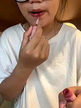 Snapshot of bunny_b4nny chatting on 09.30.25 bunny b4nny online show from 09.30.25