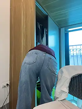 Snapshot of bunny_b4nny chatting on 11.08.25 bunny b4nny online show from 11.08.25