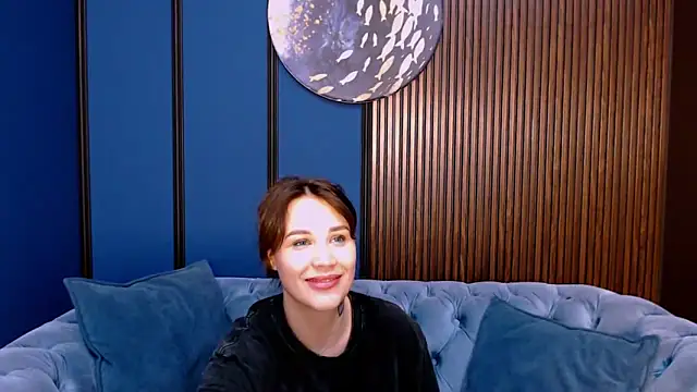 DarcyWilsy online show from 10.24.25