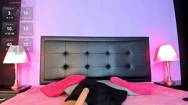 BustyGlow online show from 05.10.26