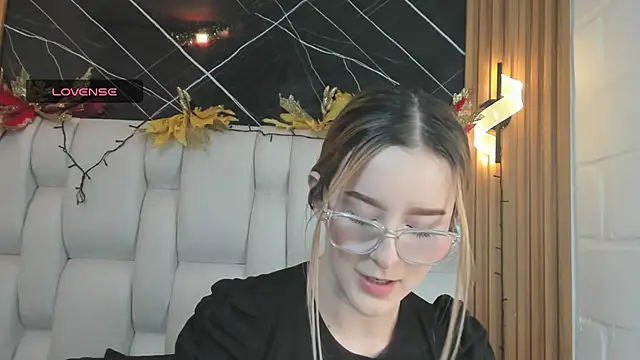 kristal joi dl online show from 12.15.25