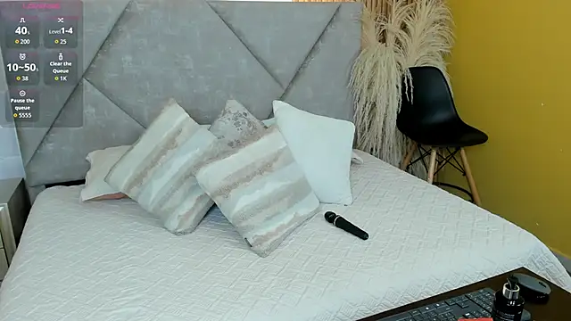 Brunnette Sensation online show from 11.26.25