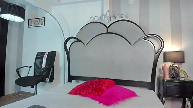 MiaAmore  online show from 06.05.26