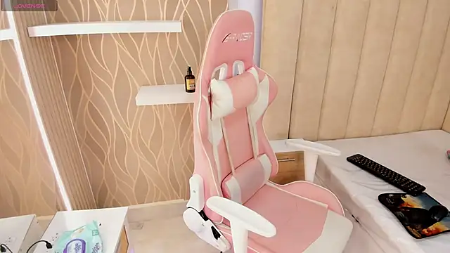 Snapshot of abby_swith41 chatting on 11.11.25 abby swith41 online show from 11.11.25