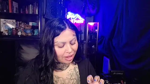 chicanachic13 online show from 02.27.26