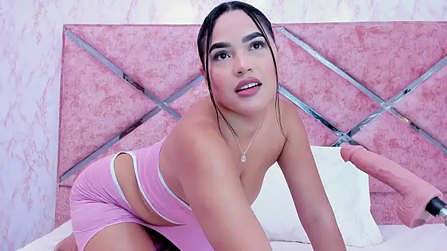 HOT EMIILY  online show from 10.20.25