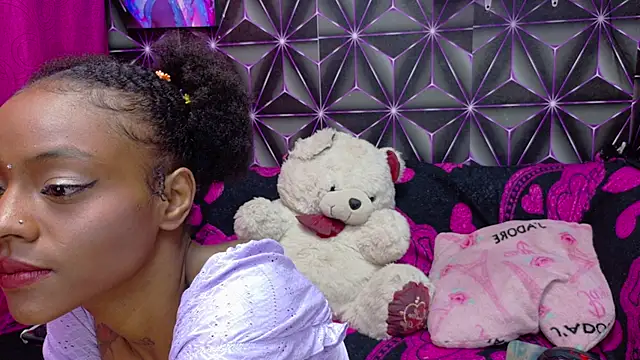 Shantall ks online show from 10.30.25