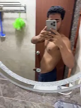 Snapshot of yheeboi chatting on 02.25.26 yheeboi online show from 02.25.26