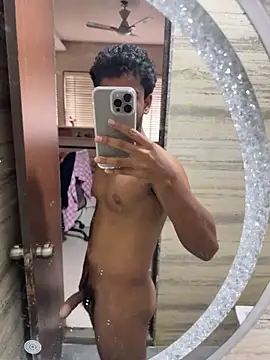 Snapshot of yheeboi chatting on 03.13.26 yheeboi online show from 03.13.26