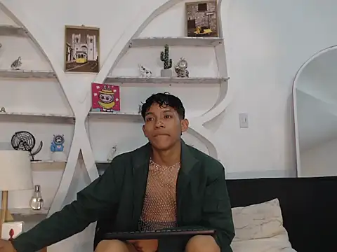 BEAUTY BOYS1 online show from 09.09.25