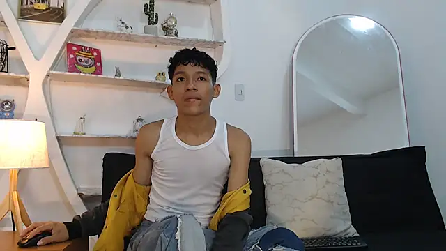 BEAUTY BOYS1 online show from 09.12.25