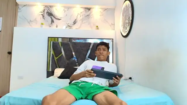 BEAUTY BOYS1 online show from 10.26.25