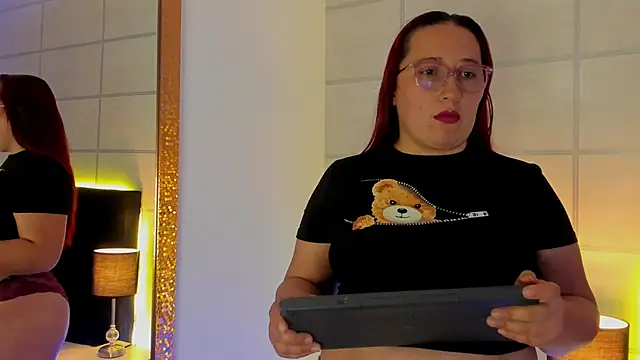 fieryluciana online show from 10.08.25