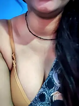 Snapshot of jaan-step chatting on 10.04.25 jaan-step online show from 10.04.25