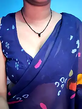 Snapshot of jaan-step chatting on 11.18.25 jaan-step online show from 11.18.25