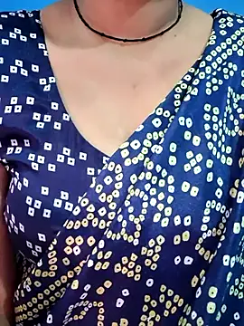 Snapshot of jaan-step chatting on 12.04.25 jaan-step online show from 12.04.25