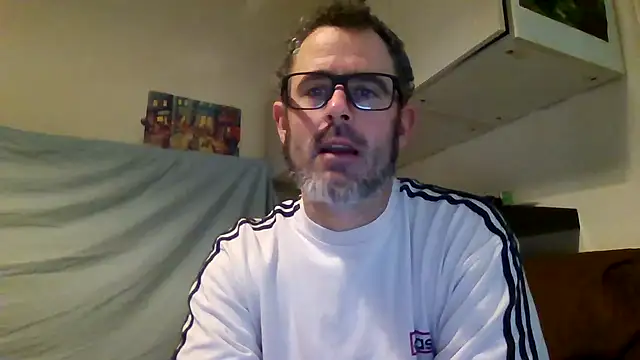 whatYwantMorrre online show from 12.04.25