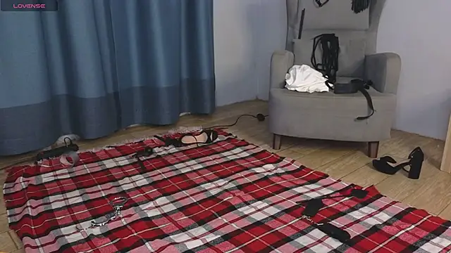 laracroftmansion online show from 03.03.26