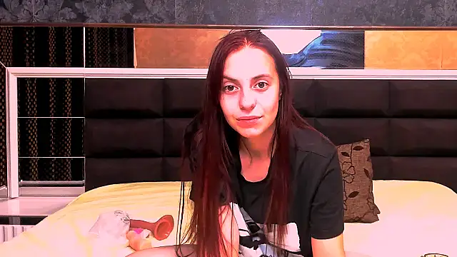 MillieTinny online show from 10.26.25