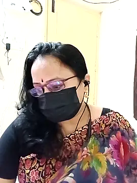 Snapshot of Ananya_flower chatting on 10.22.25 Ananya flower online show from 10.22.25