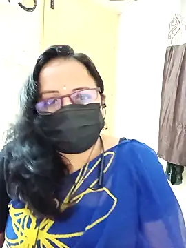 Snapshot of Ananya_flower chatting on 10.24.25 Ananya flower online show from 10.24.25