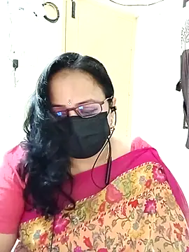 Snapshot of Ananya_flower chatting on 10.27.25 Ananya flower online show from 10.27.25