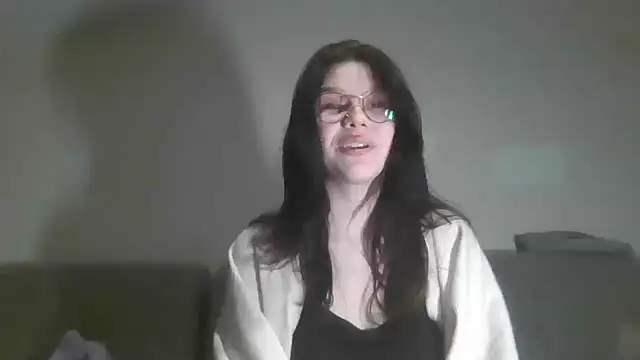 Snapshot of LaVostraDorothy chatting on 11.28.25 LaVostraDorothy online show from 11.28.25