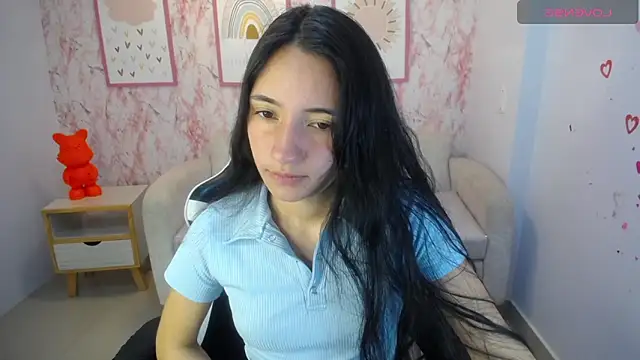 Kylie ch1 online show from 10.04.25