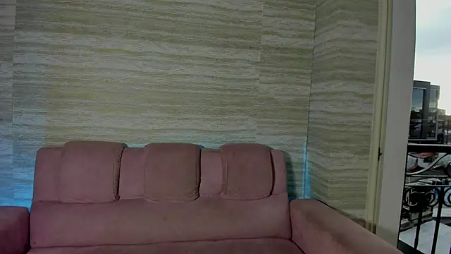 Snapshot of Dani_rivass chatting on 11.25.25 Dani rivass online show from 11.25.25