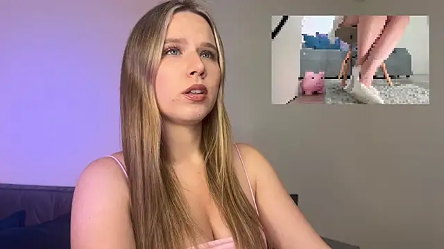 Snapshot of GoddessRoss chatting on 10.13.25 GoddessRoss online show from 10.13.25