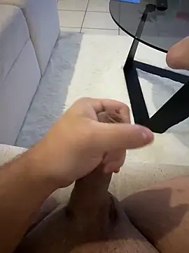 Snapshot of julienCr7 chatting on 02.24.26 julienCr7 online show from 02.24.26