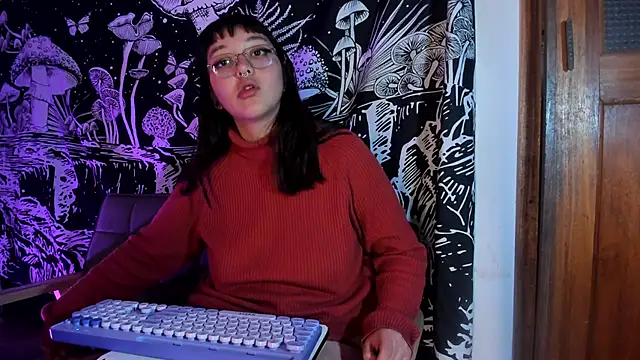 Violetaa Leee online show from 10.11.25