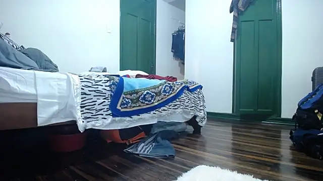 fenix colette online show from 04.17.26