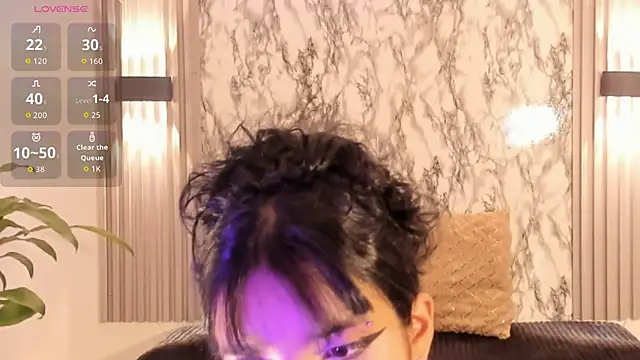 ChloeeMason online show from 11.14.25