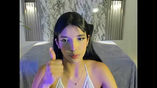 ChloeeMason online show from 11.15.25