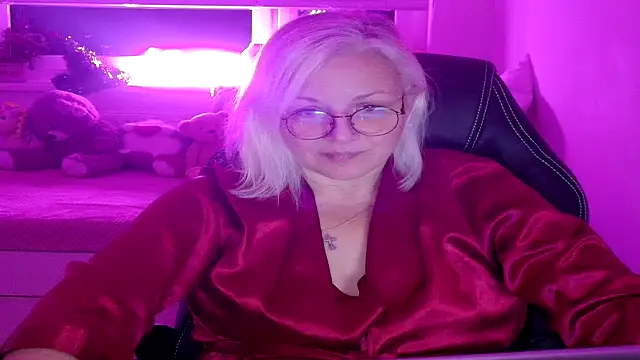 Linsy Kim online show from 02.18.26