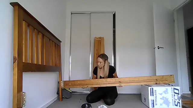 Snapshot of imyourgoodgirl69 chatting on 10.23.25 imyourgoodgirl69 online show from 10.23.25