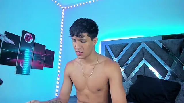 Snapshot of Robertmiller21 chatting on 09.27.25 Robertmiller21 online show from 09.27.25