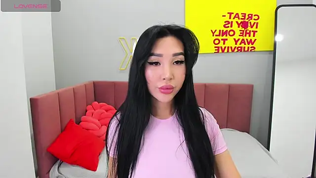 Snapshot of Jennifer_Munoz chatting on 09.22.25 Jennifer Munoz online show from 09.22.25