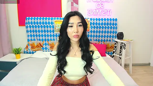 Snapshot of Jennifer_Munoz chatting on 09.30.25 Jennifer Munoz online show from 09.30.25