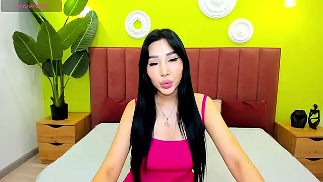 Snapshot of Jennifer_Munoz chatting on 10.05.25 Jennifer Munoz online show from 10.05.25