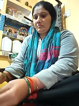 Snapshot of Rakhi99x chatting on 12.19.25 Rakhi99x online show from 12.19.25