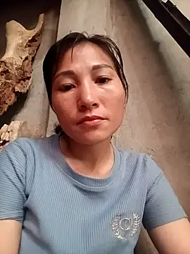 Snapshot of YAYAA-502 chatting on 10.13.25 YAYAA-502 online show from 10.13.25