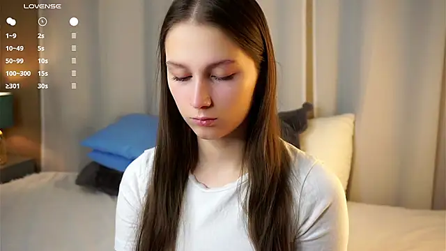 Snapshot of MelaniSeiver chatting on 11.25.25 MelaniSeiver online show from 11.25.25