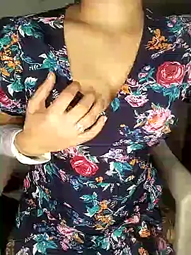 Snapshot of Savita2310 chatting on 11.19.25 Savita2310 online show from 11.19.25