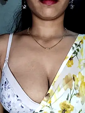 Snapshot of Savita2310 chatting on 11.27.25 Savita2310 online show from 11.27.25