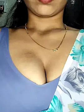 Snapshot of Savita2310 chatting on 11.30.25 Savita2310 online show from 11.30.25