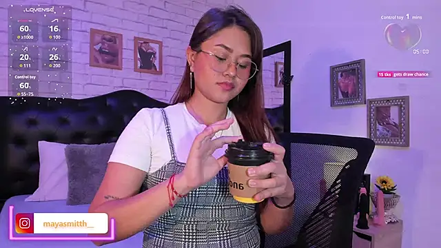 MAYASMITH   online show from 09.10.25