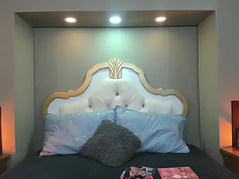 AteneaGreyy online show from 09.30.25