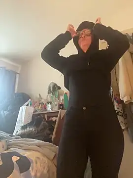 kittykatbean online show from 11.22.25